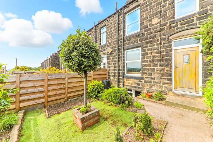 2 Bedroom Terraced House For Sale In Harper Terrace, Yeadon, LS19