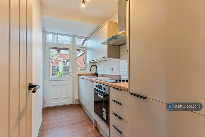 4 Bedroom Terraced House To Rent In Torrington Avenue, Coventry, CV4