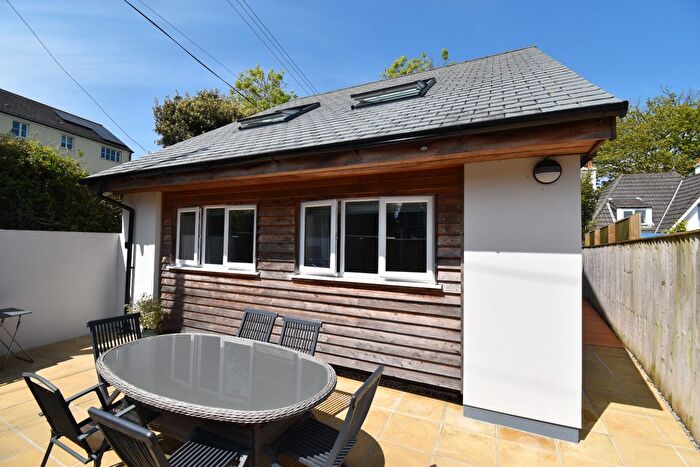 3 Bedroom Detached House To Rent In Swanpool, Falmouth, TR11