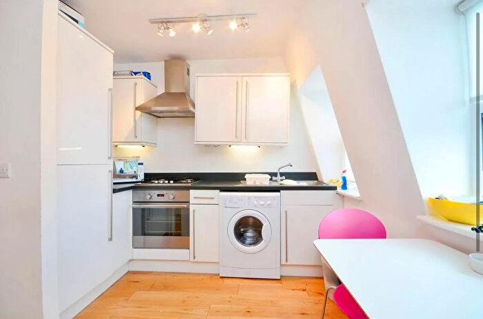 Studio To Rent In High Road, East Finchley, N2