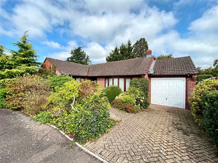 3 Bedroom Bungalow To Rent In Latches Walk, Axminster, Devon, EX13