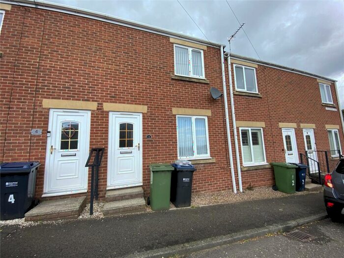 2 Bedroom Terraced House To Rent In Plantation Court, Greenside, NE40