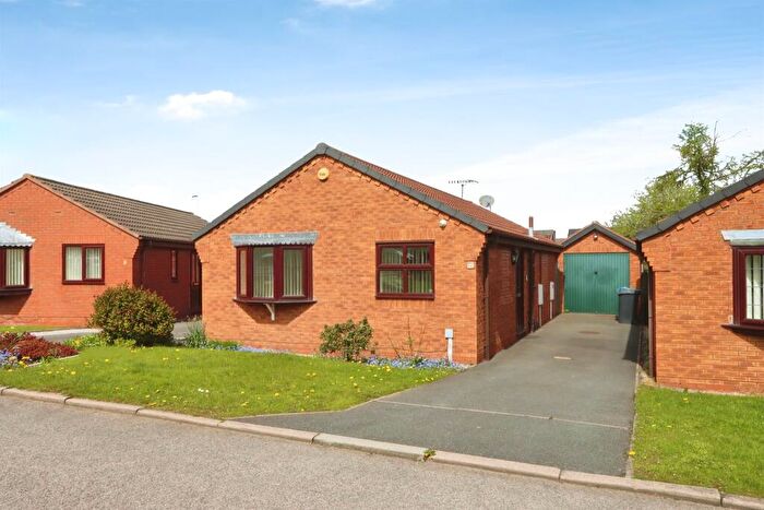 2 Bedroom Detached Bungalow For Sale In Netherfield Close, Staveley, Chesterfield, S43