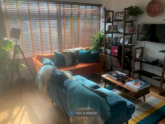 2 Bedroom Terraced House To Rent In The Keep, London, SE3