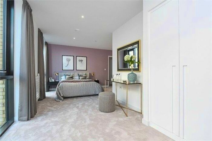 2 Bedroom Flat To Rent In Masthead House, Royal Crest Avenue, London, E16