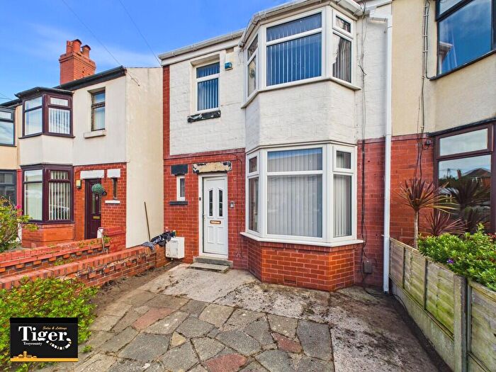 3 Bedroom End Of Terrace House To Rent In Loxham Gardens, Blackpool, FY4