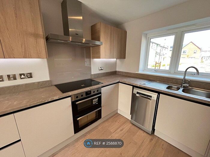 3 Bedroom Semi-Detached House To Rent In Bayley Place, Exeter, EX1