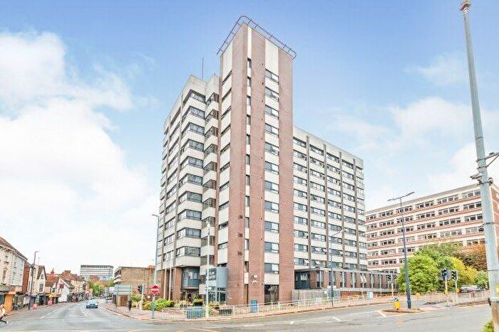 2 Bedroom Flat To Rent In Lower Stone Street, Maidstone, ME15