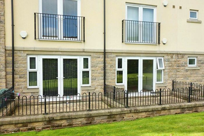 2 Bedroom Flat To Rent In Station Square, Stanningley, Pudsey, Leeds, LS28