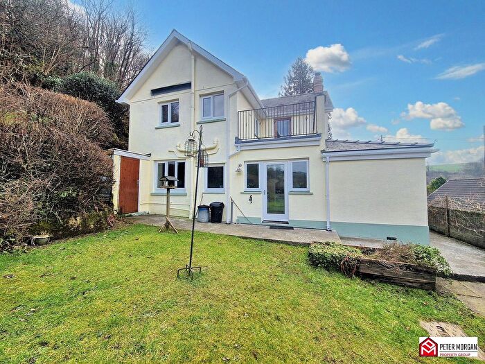 3 Bedroom Detached House For Sale In Penybont, Carmarthen, Carmarthenshire., SA33