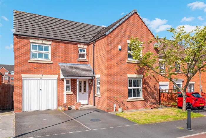 4 Bedroom Detached House For Sale In Quins Croft, Leyland, PR25