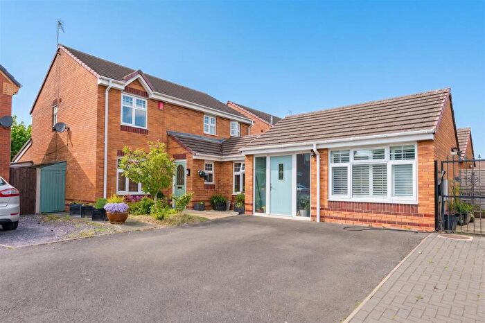 6 Bedroom Detached House For Sale In Bermuda Road, Nuneaton, CV10
