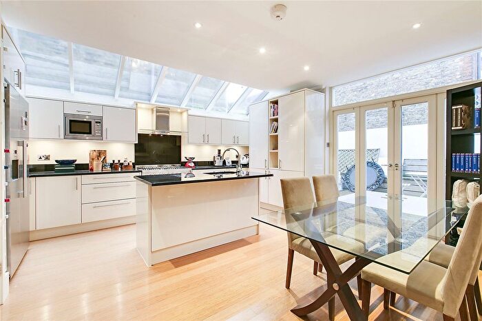 4 Bedroom End Of Terrace House To Rent In Lysia Street, London, SW6