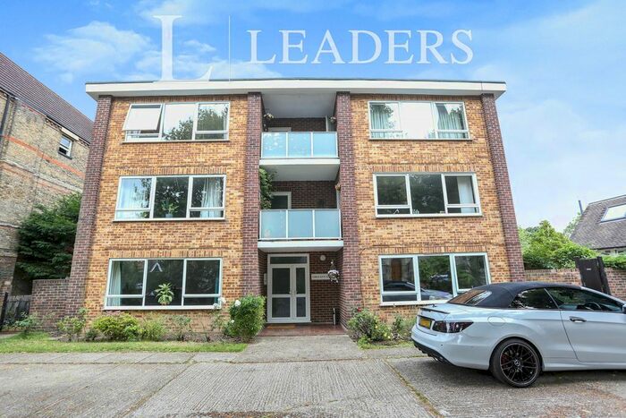 2 Bedroom Flat To Rent In Crescent Court, Beckenham, BR3