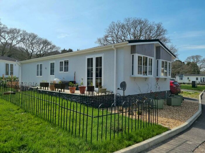 2 Bedroom Bungalow For Sale In Bedford Bridge, Magpie, PL20