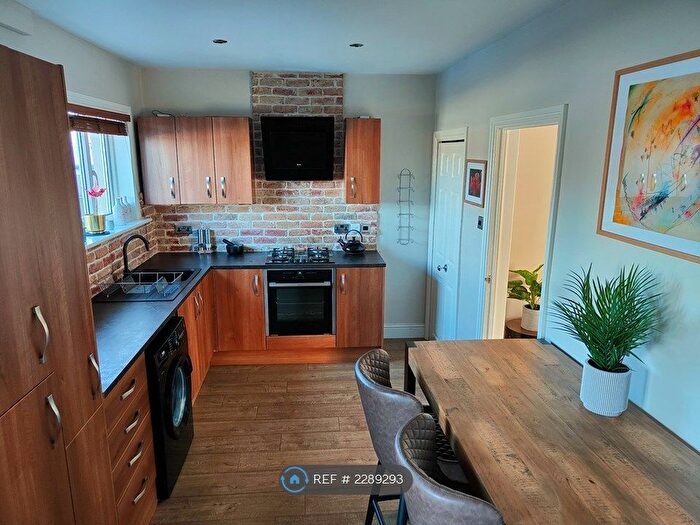 2 Bedroom Terraced House To Rent In Craigend Road, Stirling, FK7