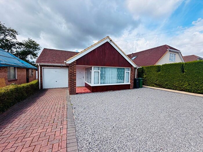 3 Bedroom Detached Bungalow To Rent In Monks Brook Close, Eastleigh, SO50
