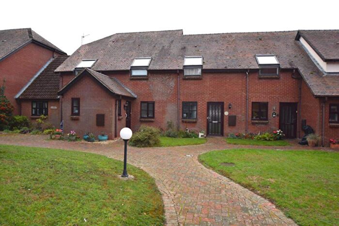 2 Bedroom Retirement Property For Sale In Orchard Walk, Watlington, OX49
