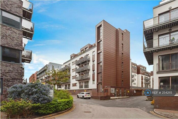 2 Bedroom Flat To Rent In Isaac Way, Manchester, M4