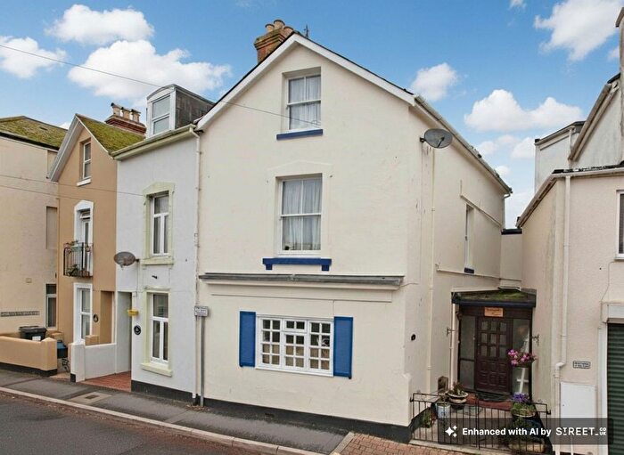 4 Bedroom End Of Terrace House For Sale In Somerset Place, Teignmouth, TQ14