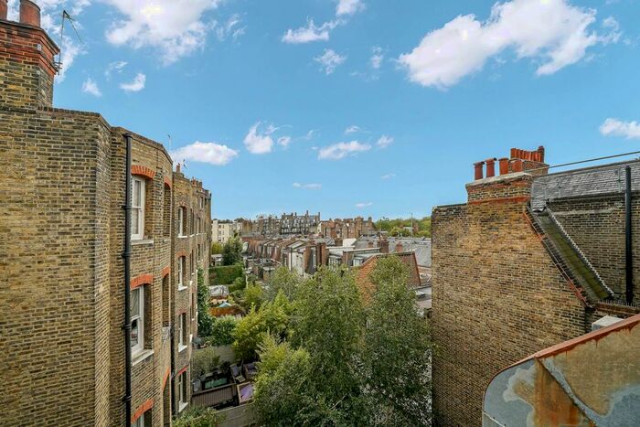 1 Bedroom Flat To Rent In Royal Hospital Road, Chelsea, London, SW3