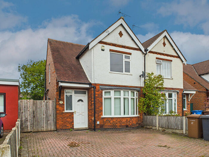 3 Bedroom Semi Detached House For Sale In Havenbaulk Lane, Littleover, DE23