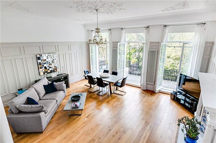 1 Bedroom Apartment To Rent In Redcliffe Square, Chelsea, London, SW10