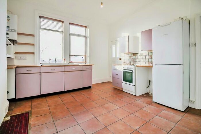 4 Bedroom Terraced House To Rent In Westover Road, Bramley, Leeds, LS13