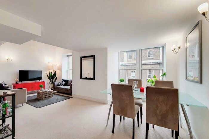 2 Bedroom Flat To Rent In Cadogan Road, Woolwich, London, SE18