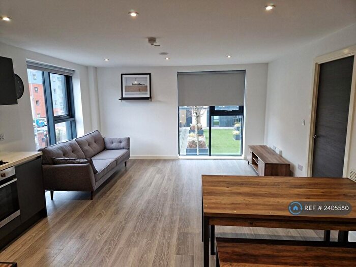 1 Bedroom Flat To Rent In Woden Street, Manchester, M5