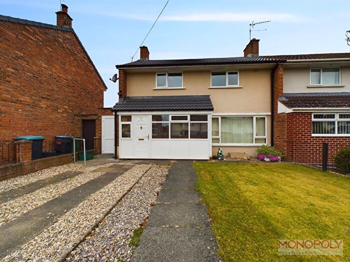 3 Bedroom End Of Terrace House For Sale In Plas Madoc, Overton, Wrexham, LL13