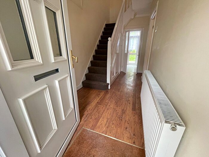 4 Bedroom Terraced House To Rent In Sheringham Avenue, Romford, RM7