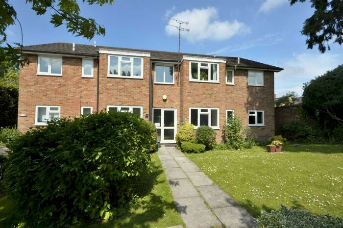 2 Bedroom Flat To Rent In Keynsham Bank Cheltenham, GL52