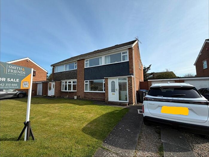 3 Bedroom Semi Detached House For Sale In Kirkdale Way, Middlesbrough, TS5