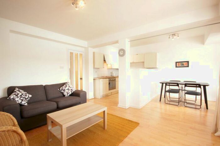 1 Bedroom Apartment To Rent In Newlands Quay, Wapping, E1W