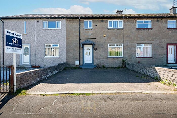 3 Bedroom Terraced House For Sale In Balerno Street, Dundee, DD4