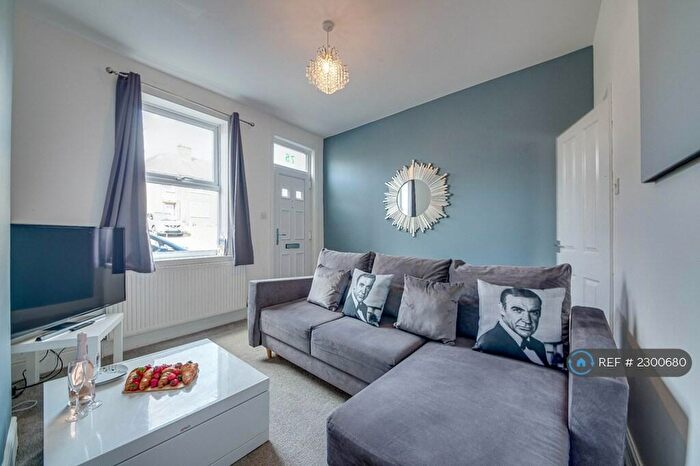 3 Bedroom Terraced House To Rent In Meadowhall Road, Rotherham, S61