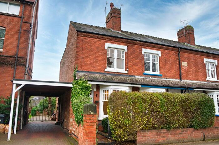 2 Bedroom End Of Terrace House To Rent In Avenue Road, Clarendon Park, Leicester, LE2