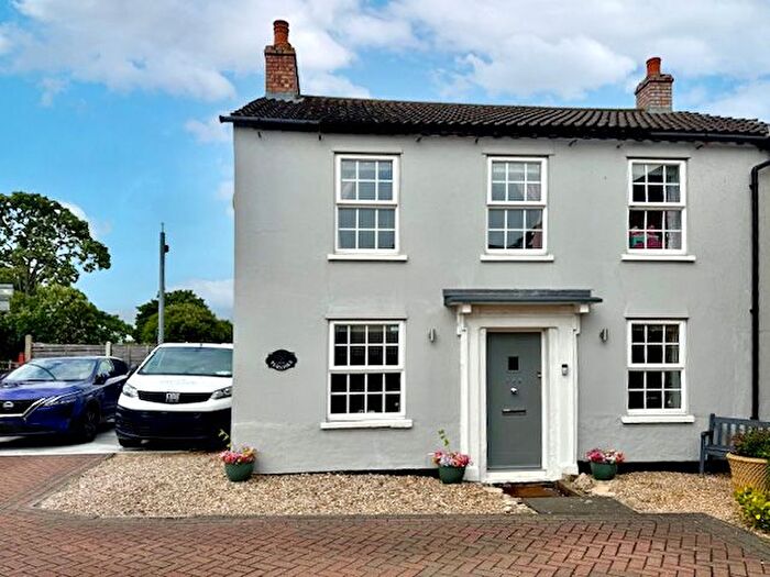 3 Bedroom Semi Detached House For Sale In Shortmead Street, Biggleswade, SG18