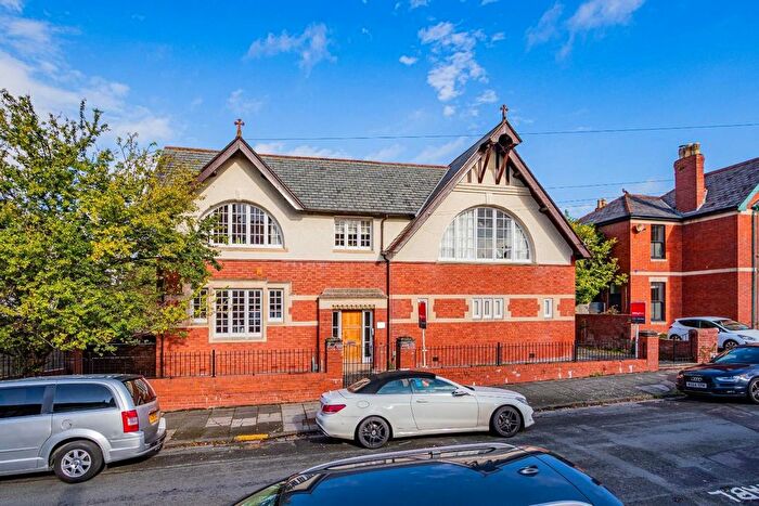 1 Bedroom Flat For Sale In Woodland Place, Penarth, CF64