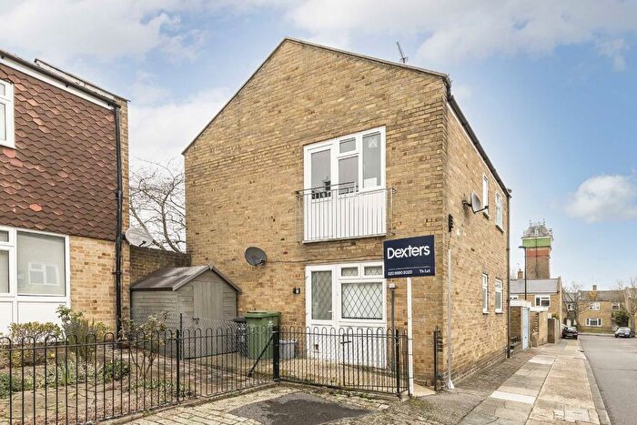 1 Bedroom Flat To Rent In Foxborough Gardens, Brockley, SE4