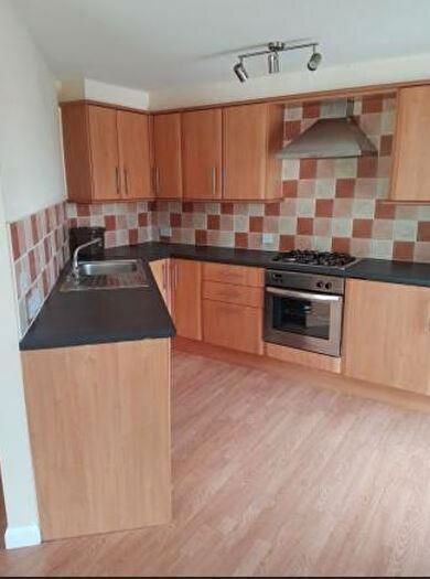 2 Bedroom Flat To Rent In Park View, Mossley Road, Ashton-Under-Lyne, OL6