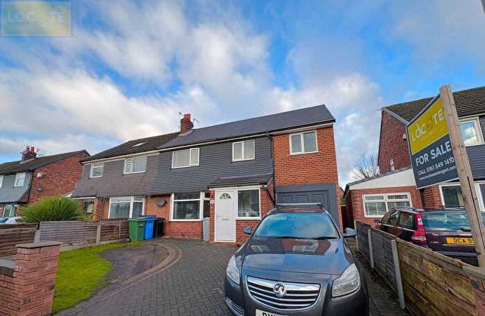 5 Bedroom Semi Detached House For Sale In Woodhouse Road, Davyhulme, M41
