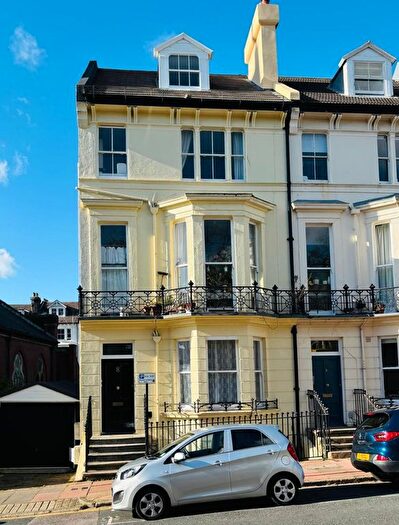 1 Bedroom Flat For Sale In Powis Road, Brighton, BN1