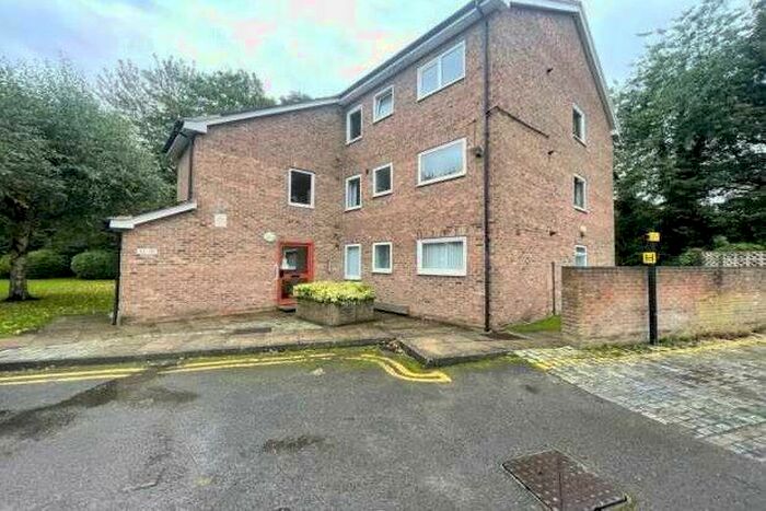 2 Bedroom Flat To Rent In Westcliffe Court, Darlington, DL3