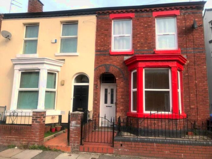 4 Bedroom Semi-Detached House To Rent In Boswell Street, Liverpool, L8