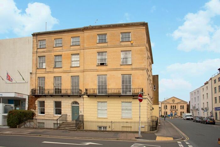 2 Bedroom Flat To Rent In Wellington Street, Cheltenham, GL50