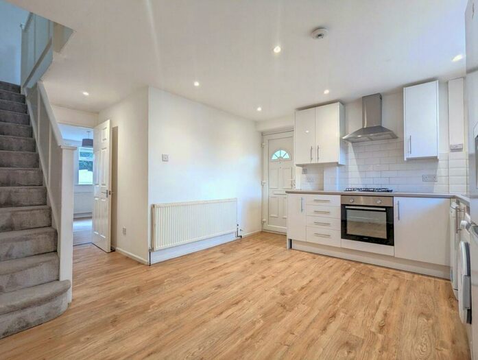 3 Bedroom End Of Terrace House To Rent In Silver Hill, College Town, Sandhurst, Berkshire, GU47