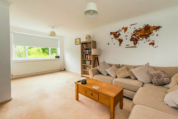 2 Bedroom Flat To Rent In Harvey Clough Road, Norton, S8