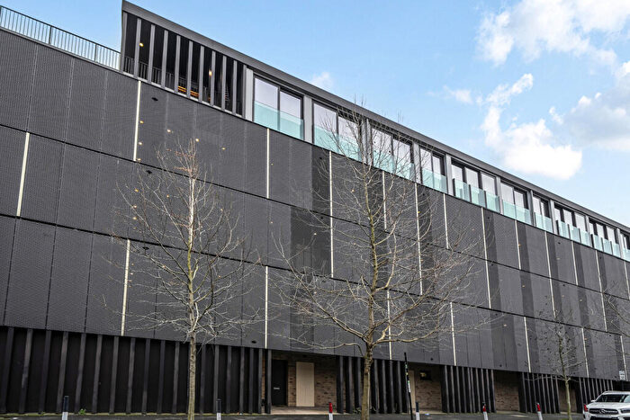 1 Bedroom Apartment For Sale In Sail Street, London, SE11